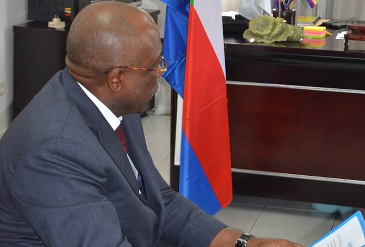 Pierre Ngom passe le flambeau à  Dr. Marcel S. Ouattara